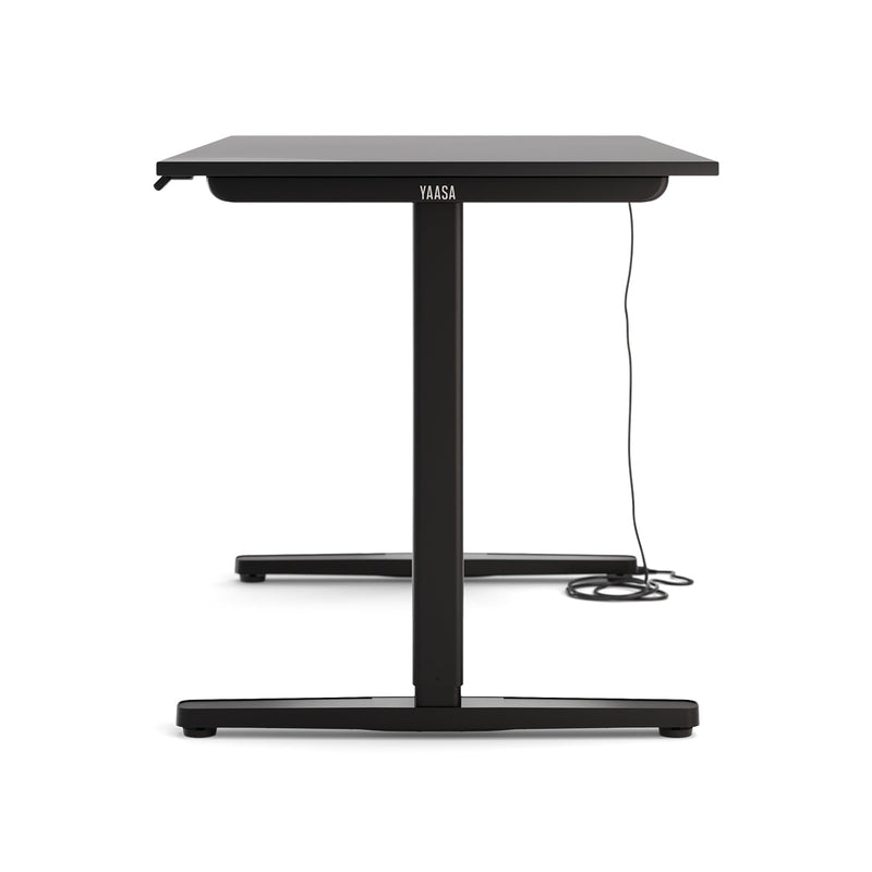 Yaasa Desk Basic 135 x 70 cm - Scrivania elettrica regolabile in altezza, argento/bianco, 348 €