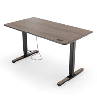 Desk Pro 2 von Yaasa in der Größe 139 x 75 cm und in der Farbe Eiche.