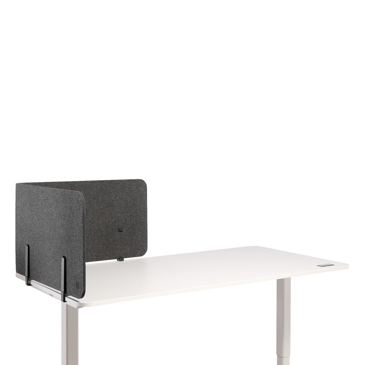 Yaasa Privacy Wall M/L abgewinkelt montiert um eine Tischecke.